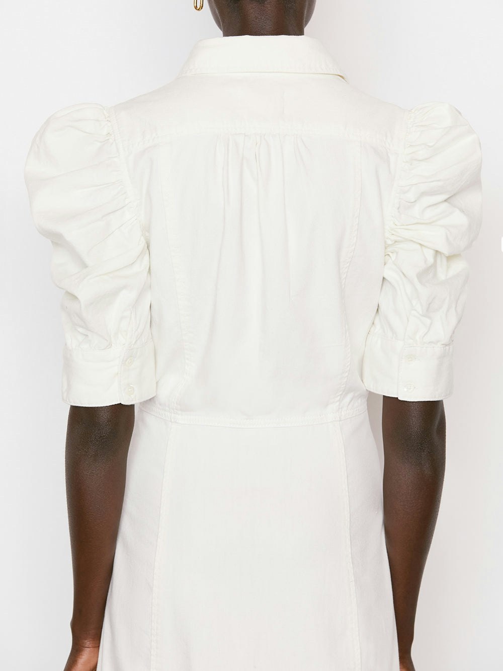 dress back detail view